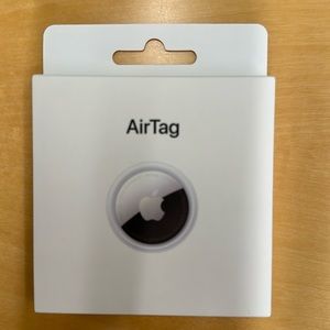 **NEW NEVER OPENED** Apple Air Tag